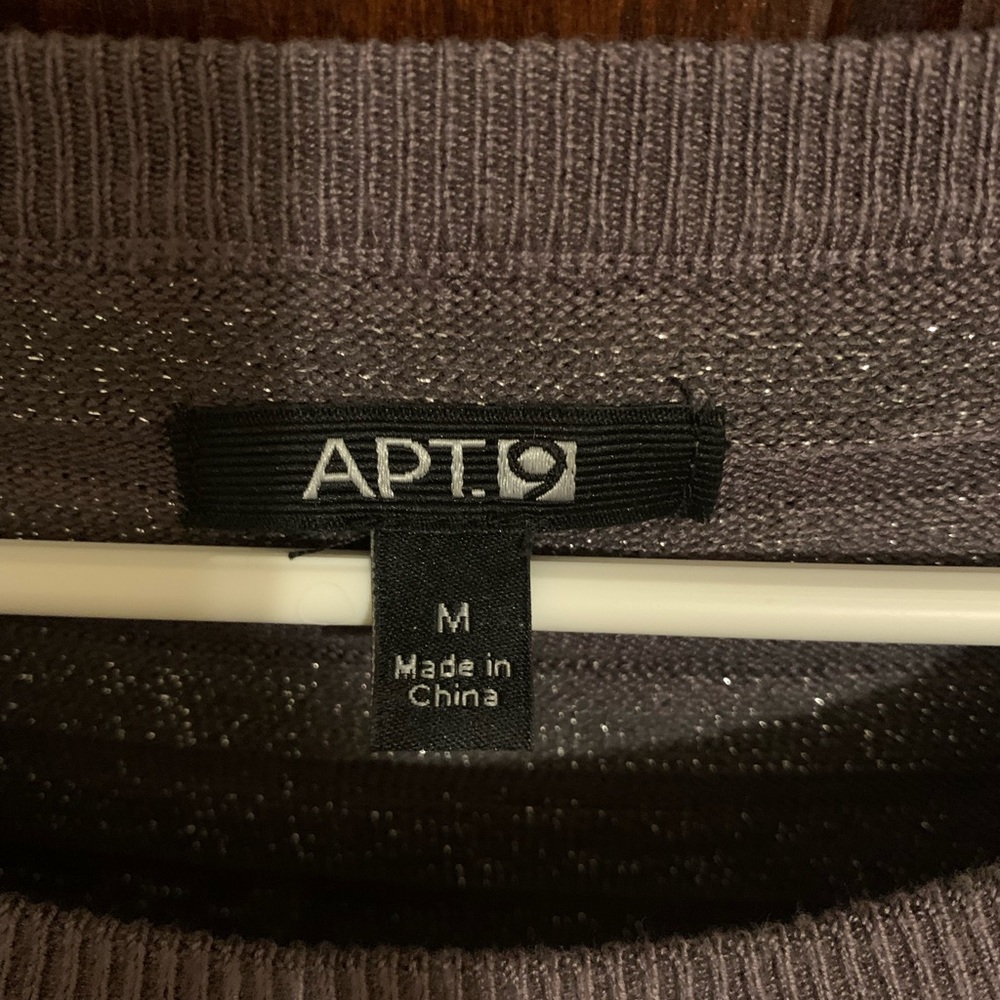 Sweater with faux blouse hanging out - Picture 3 of 3